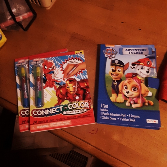 Color items - Picture 2 of 2